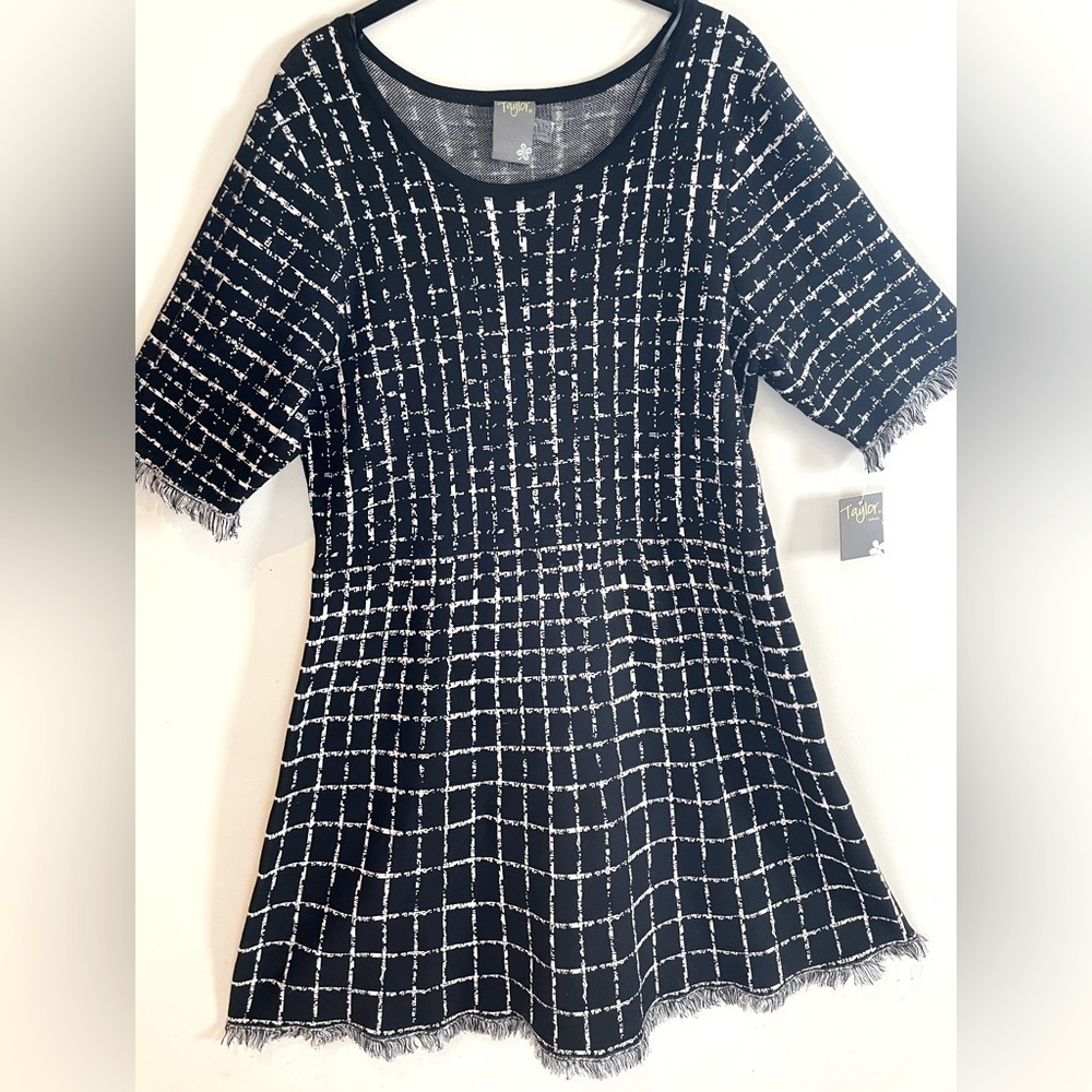 𝅺taylor Fringe Hem Windowpane Knit Dress Size 1X Stitch Fix NWT